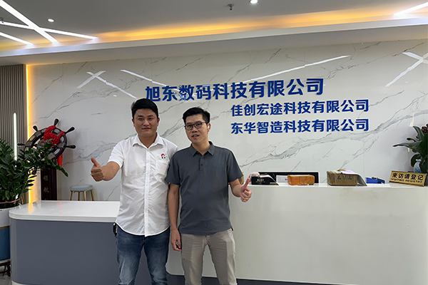 2019年旭東數(shù)碼開(kāi)始合作，行車記錄儀的標(biāo)桿。 